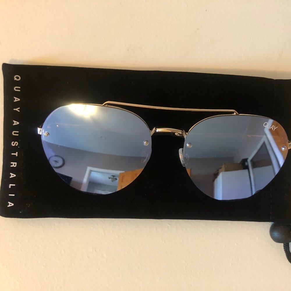 QUAY AUSTRALIA REFLECTIVE AVIATORS